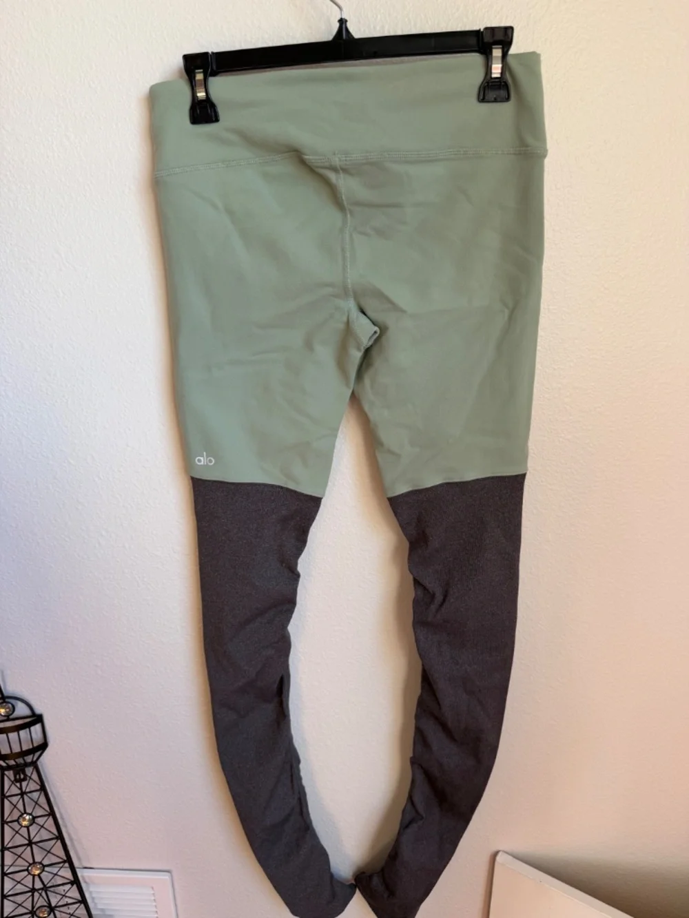 ALO Yoga Goddess Leggings Mint Green Heather Gray Ruched Colorblock Size M